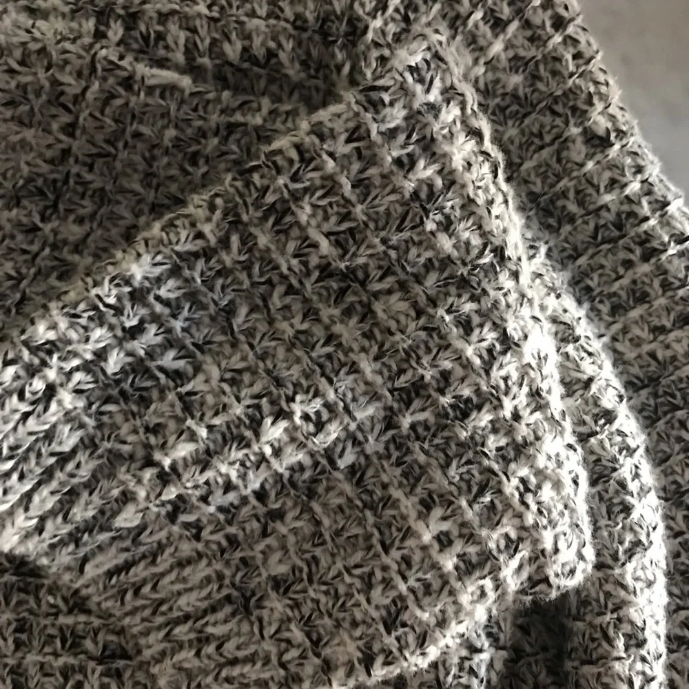 For Love and Lemons Knitz Waffle Knit Grey Crewneck Sweater Size XS